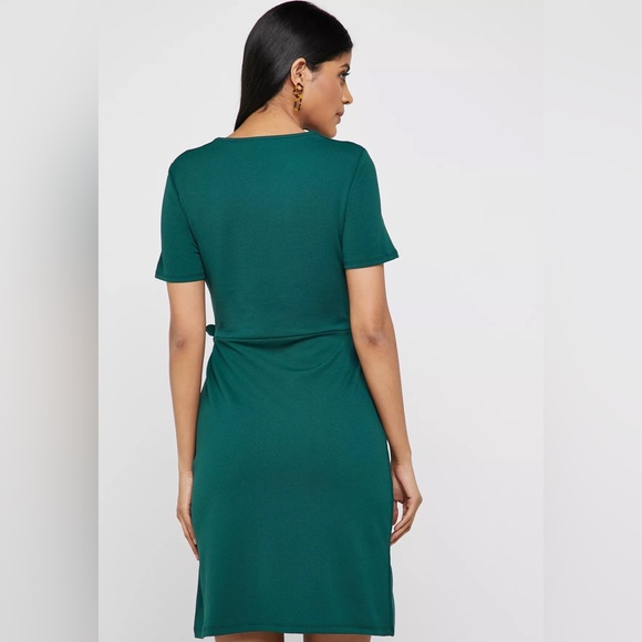 Dorothy Perkins Women Green Side Bow Wrap Dress - Picture 2 of 4